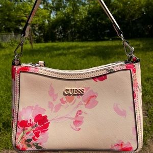 Floral Guess, Crossbody/Shoulder Bag Used Without Tags,